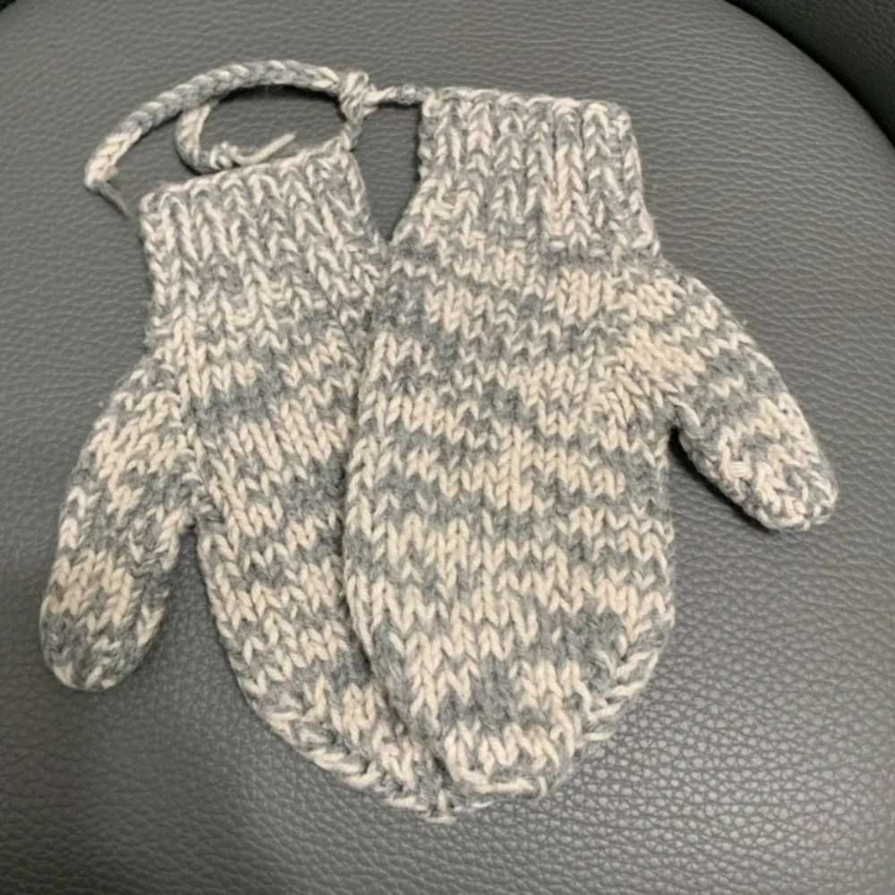 90s Vintage Wool Mittens EUC